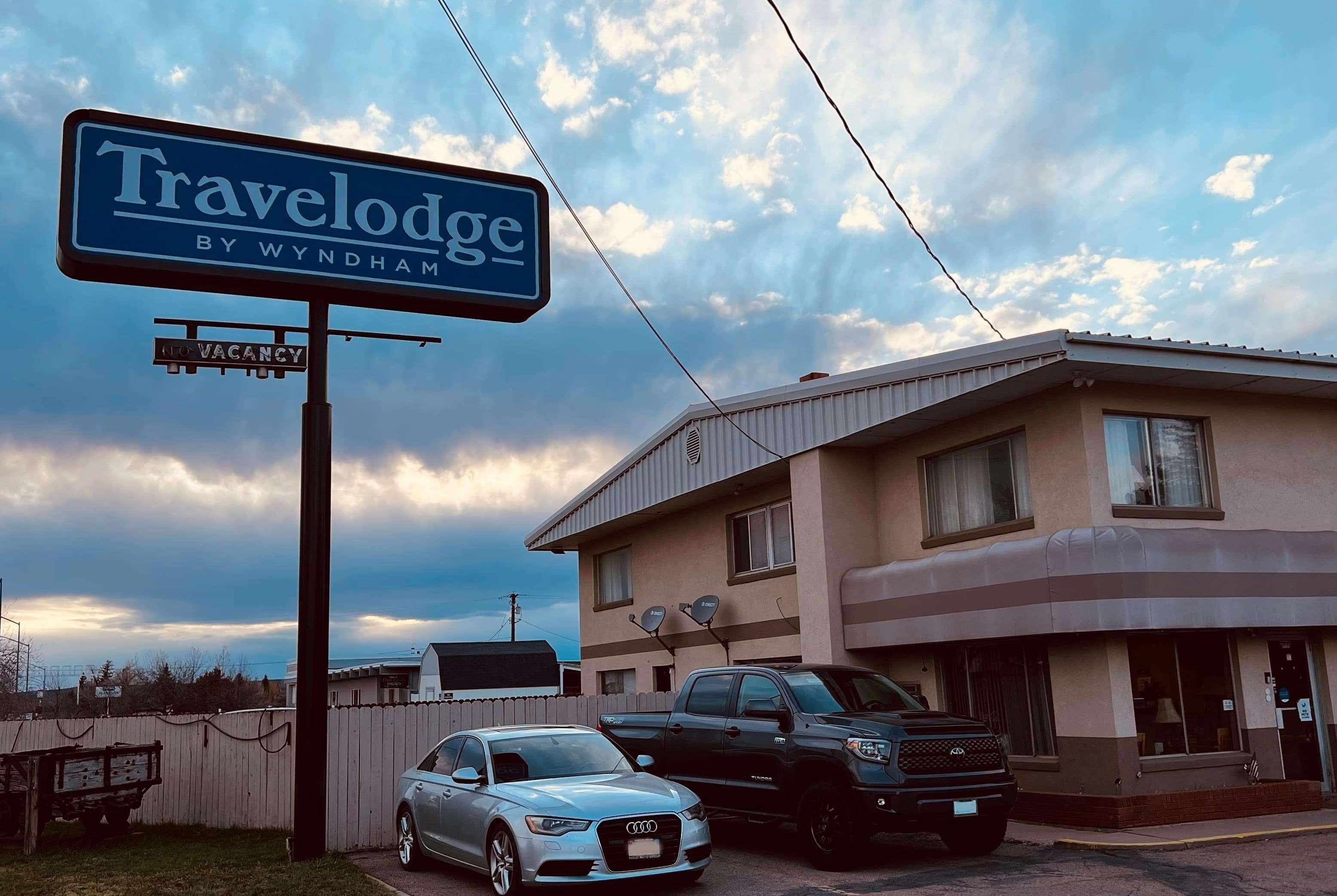 Travelodge By Wyndham Evanston Exterior photo